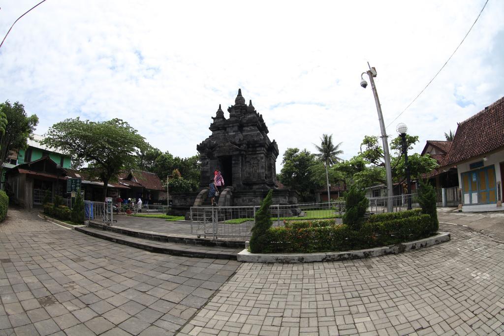 Omah Garengpoeng Guest House มาเกอลัง ภายนอก รูปภาพ
