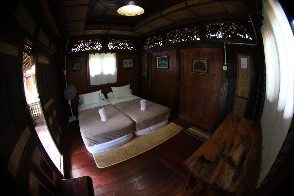Omah Garengpoeng Guest House มาเกอลัง ห้อง รูปภาพ