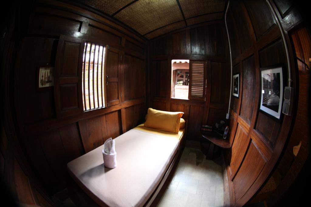 Omah Garengpoeng Guest House มาเกอลัง ห้อง รูปภาพ