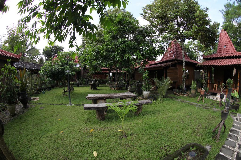 Omah Garengpoeng Guest House มาเกอลัง ห้อง รูปภาพ