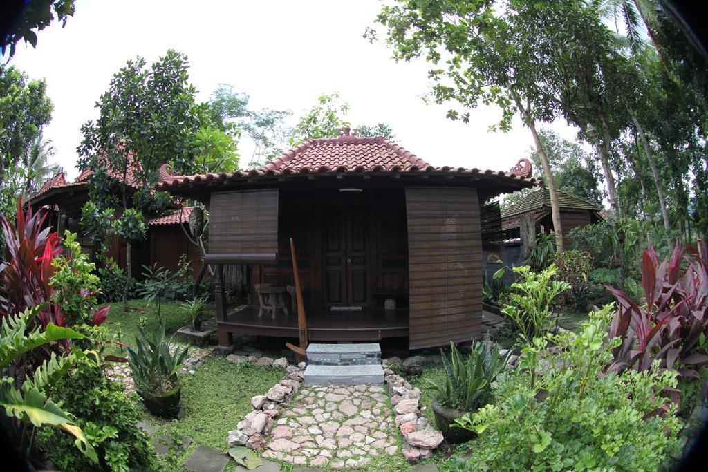 Omah Garengpoeng Guest House มาเกอลัง ห้อง รูปภาพ