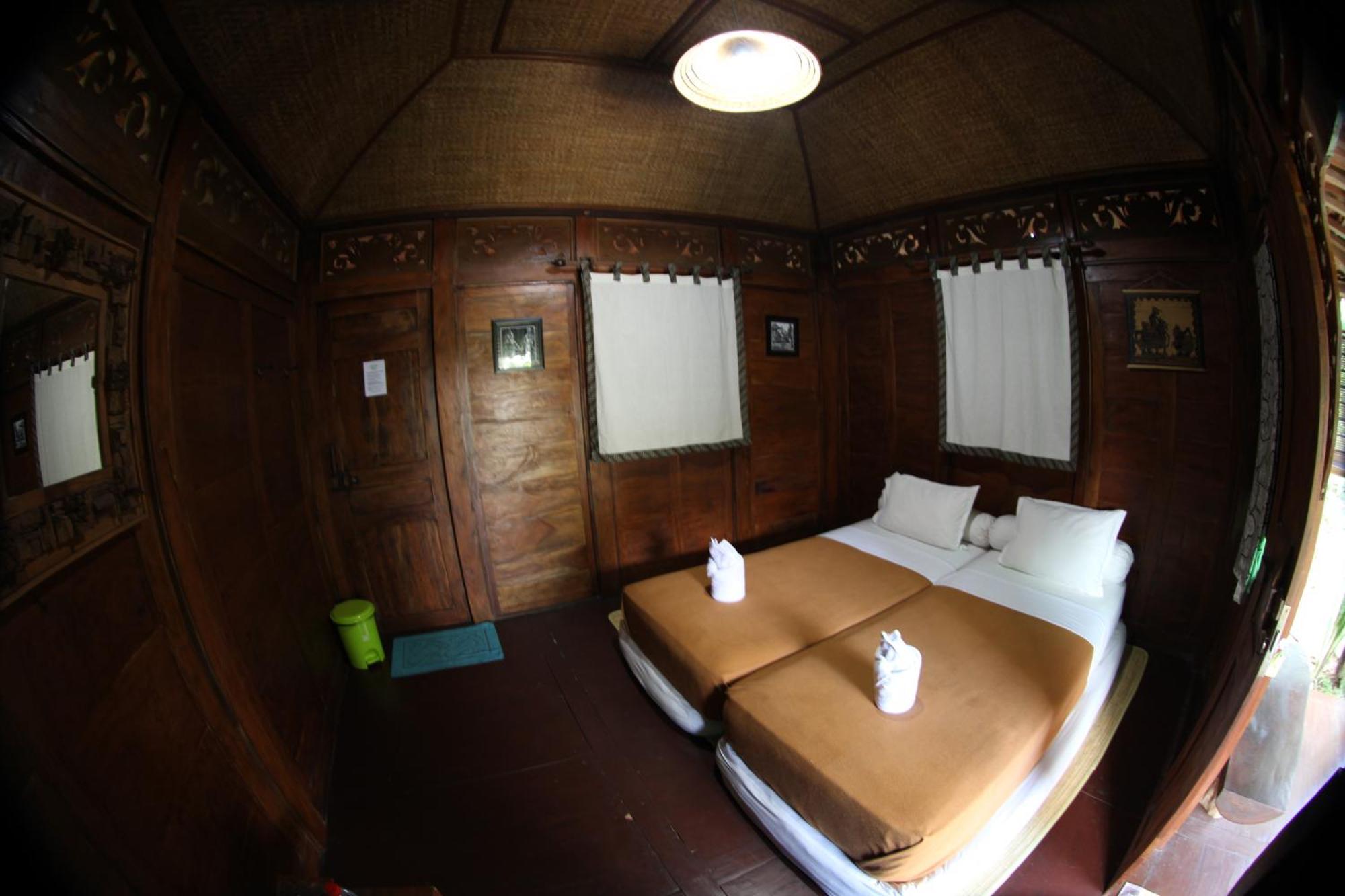 Omah Garengpoeng Guest House มาเกอลัง ภายนอก รูปภาพ