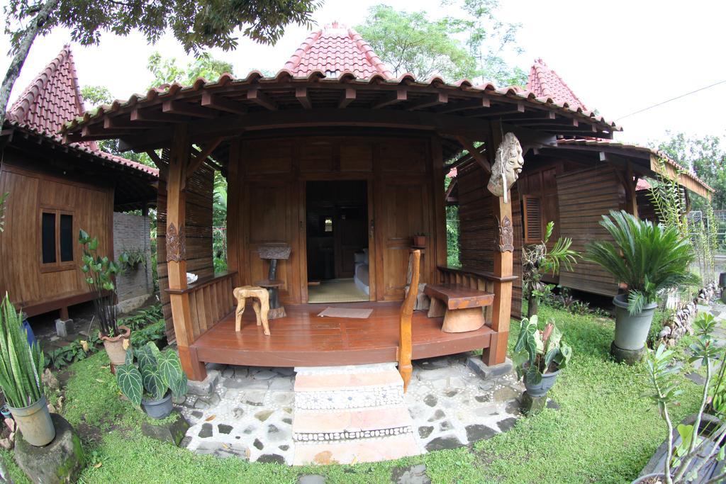 Omah Garengpoeng Guest House มาเกอลัง ห้อง รูปภาพ